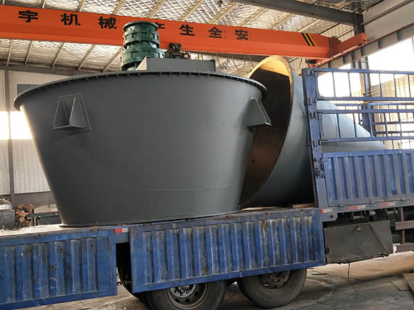 錐形混合機發（fā）往國外客戶